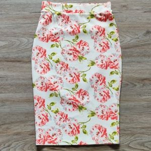 UK2LA | Floral pencil skirt